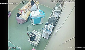 Hackers use the camera to remote monitoring of a lover's home life.604