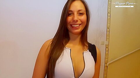 The Tall Girl With A Gorgeous Body Is Carla Crouz