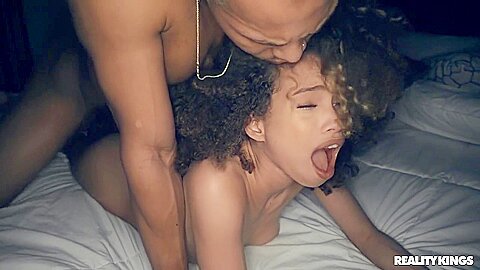 Naughty Ebony Bimbo Exciting Sex Clip