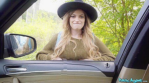Hitchhiker Sucks Big Dick For Ride - Nicole Rae