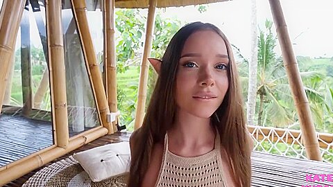 Russian Girl Actively Fucks With A Friend On Vacation