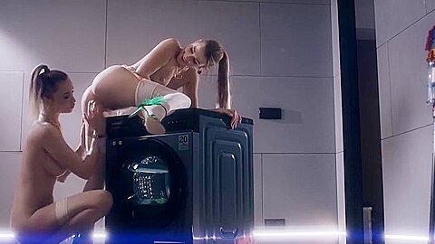 Alexis Crystal And Venera Maxima - Urban