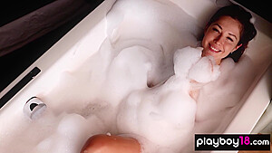 Diana Lark In Bubble Covered Beauty Teased In The Bath