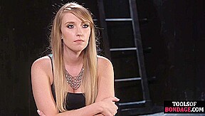 Flogging clitoris submissive by maledom