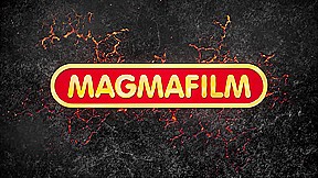 Amateur girl loves sex in the pool - Magmafilm